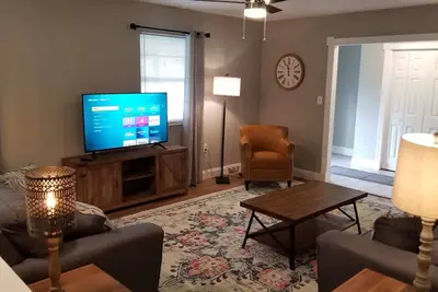 Image de Movie Room. Fenced Yard. 50 Min to Dollywood.