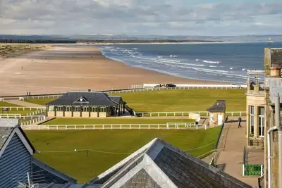 Image de Links View, Golf Place  -  a townhouse that sleeps 8 guests  in 4 bedrooms