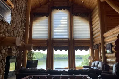 Image de Stunning Log Cabin W/River Views and Hot Tub