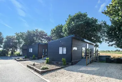 Image de Black Edition Lodge - Unit 4 - a lodge that sleeps 6 guests in 2 bedrooms