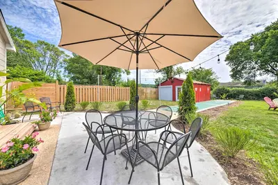 Image de 'Lucky Dawg' Pet-Friendly Abode Near St Louis!