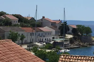 Image de Appartement de deux chambres avec la terrasse et la vue sur le mer Lun, Pag (A-11781-d)