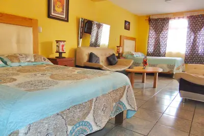 Image de Bel Appartement Familial, Rez-de-chaussée Central