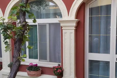 Image de Caratteristico Bivano Con Terrazza Sovrastante