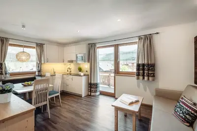 Image de Résidence Corn - Appartement supérieur \"Le Ciolá\" avec vue sur les montagnes et jacuzzi