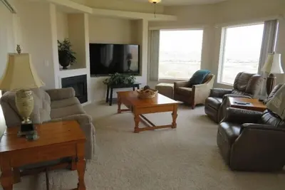 Image de Sunset Palms Escape by Mesquite Vacation Rentals at Wolf Creek Golf Course with Amazing Views and $510 in free daily activities