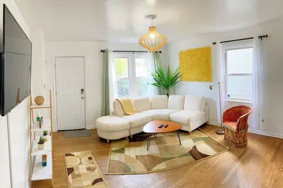 Image de Entire Suite Free Off Street Parking