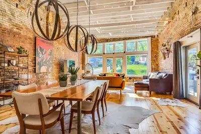 Image de Loft on St. Elmo Avenue - Close to Downtown | 1 Bed, 1 Bath