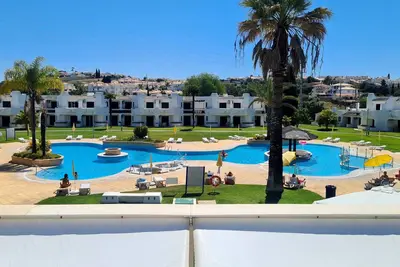 Image de Appartement vue sur le vert et le bleu Albufeira