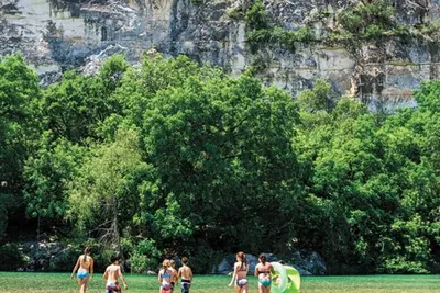 Image de Hidden Gem on the Crystal clear water of the Nueces River