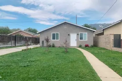 Image de Charming 2b/1b front house with front yard within 2 miles from Rose Bowl Stadium