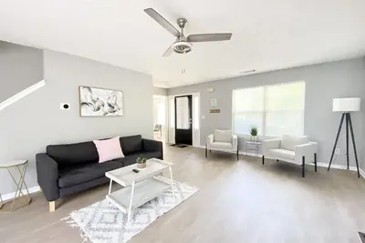 Image de 🏡🌈Perfect Getaway Mins from Chateau Elan/Rd Atlanta⭐️ Long Term Stay Welcome!