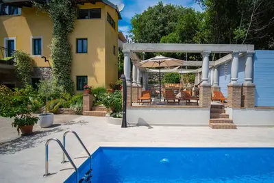 Image de Maison de vacances avec Wifi, piscine privée, climatisation, Tv, terrasse, animaux admis