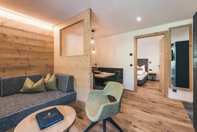 Image de Appartement \"Lichtung Woldererhof Waldluft\" avec vue sur les montagnes, sauna, Wi-Fi et balcon
