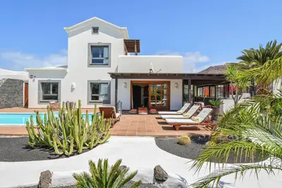 Image de Villa \"Marta\" avec piscine, jardin et terrasse