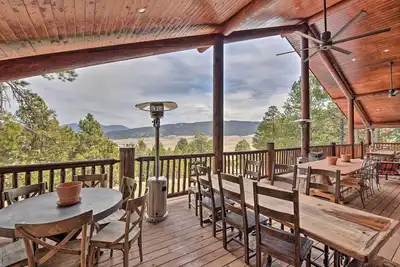 Image de Grand Mountain Retreat in Angel Fire w/ Game Room!