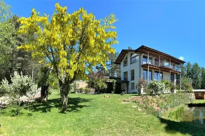 Image de Beautiful apartment with glass front and mountain panorama - near Bolzano