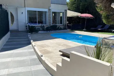 Image de Appartement  Rez de jardin  avec  Piscine privée