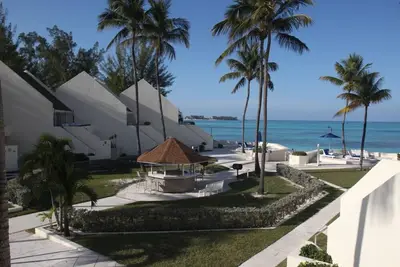 Image de 2 Bedroom Villa at West Wind 2, Cable Beach Bahamas