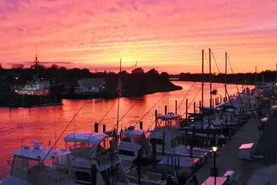 Image de Just Released- Outstanding- Lewes Waterfront Condo- 2 Blocks To The Beach