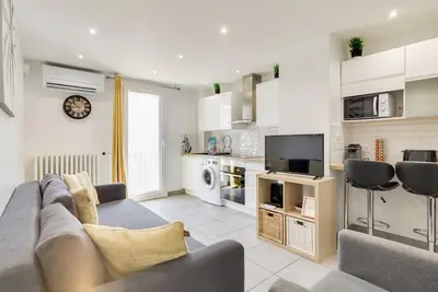 Image de ⭐️Magnifique T5 Gare St Charles/Vieux Port/2 Balcons⭐️CLIMATISÉ