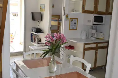 Image de Appart 2 Pers Vue Mer 100m De La Plage Et Des Commerces A Narbonne-Plage