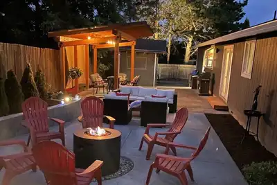 Image de Prime Location, Large Outdoor Space; Fire-Pit, Bbq, Swing, Fast Wifi, Ranch