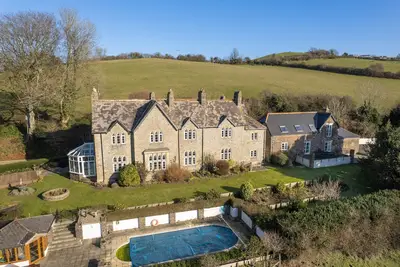 Image de Stunning rectory in private grounds