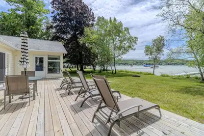 Image de Two  Cottages on Little Glen Lake