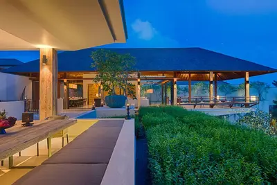 Image de Experience Ultimate Luxury by the Beach – Bali Villa 1129