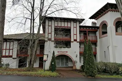 Image de Joli appartement moderne Saint Jean pied de Port