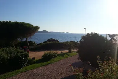 Image de A 2mn de la plage Maison avec terrasse vue exceptionnelle sur la Mer