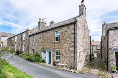 Image de Low Cottage, a dog friendly holiday home for up to four people in the pretty village of Reeth.