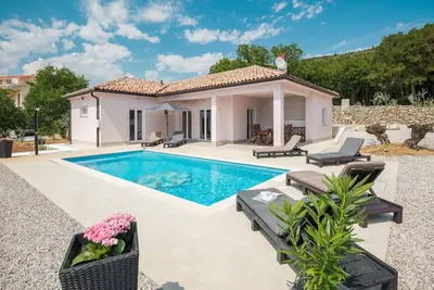 Image de Belle maison Ă Koromacno avec WiFi