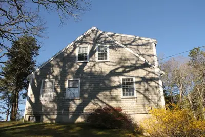 Image de Fantastically located Chatham house - Discounted - New patio, refurbished