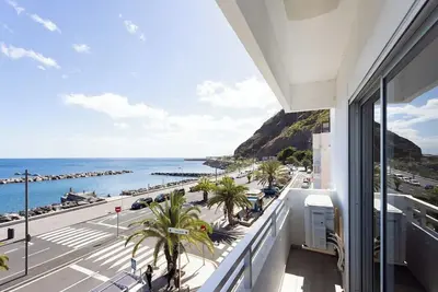 Image de Home2Book Sea Front Las Teresitas Beach 3