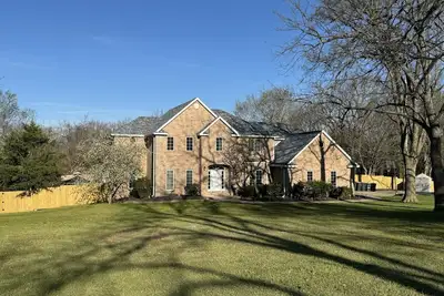 Image de Inground Pool, Hot Tub, Movie Theater, 6 bedrooms, 3 Baths in Carthage, Mo