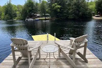 Image de Cozy cottage on the Muskoka River