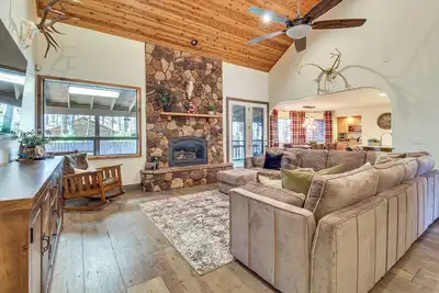 Near Woodland Lake Park: Cabin w/ Serene Deck!