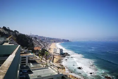 Image de Encanto de Reñaca viña del mar, Excellent ocean view, direct descent to the beach.