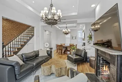 Image de Capitol Views Shaw Convention Center 3br/3. 5ba