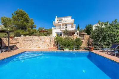 Image de Magnifique Villa Sol avec piscine et Wi-Fi