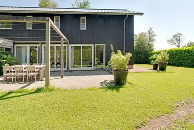 Image de Grande et élégante maison familiale à Grou