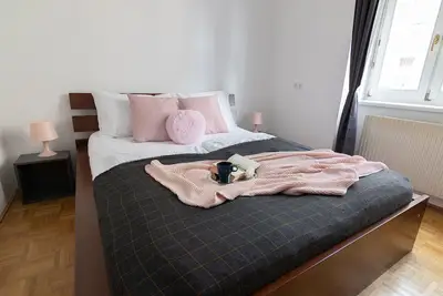 Image de Beautiful brand new 2-room apartment near the city center