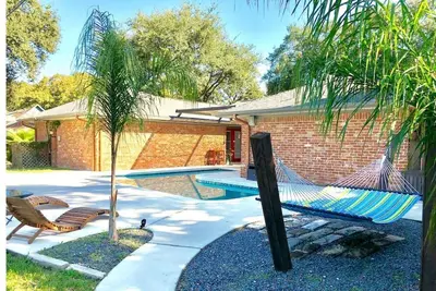 Image de Mid Century Modern, Luxury Private Home | Breathtaking Pool