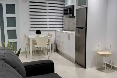 Image de Modern Stylish Apartment 5 minutes from airport (Sju)