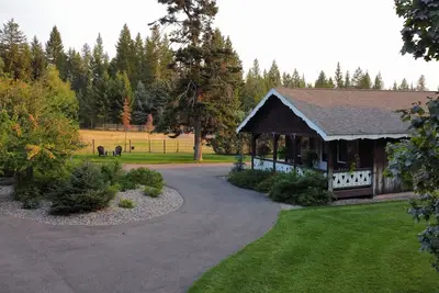 Image de Working Llama Farm Experience Located Just 30 Minutes From Glacier National Park