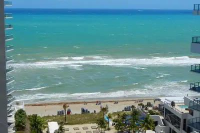 Image de Beach front condo 16th floor Hollywood breathtaking view