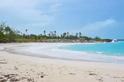Image de February Point Oceanfront Villa, New Owner Rates, Includes Free Day Boat Rental