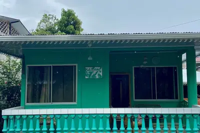 Image de Beautiful House 2 blocks from beach with Ac